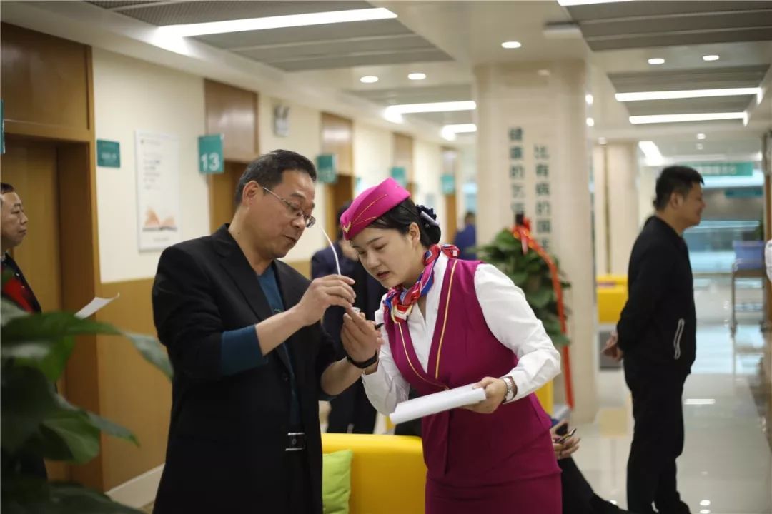 本溪24小时套医保卡(北京医保卡使用指南)